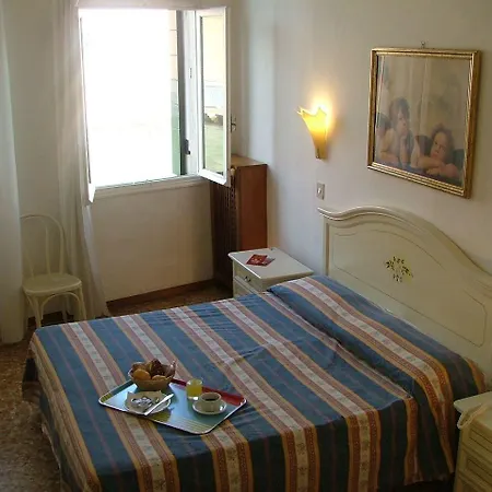 Airone מלון ונציה