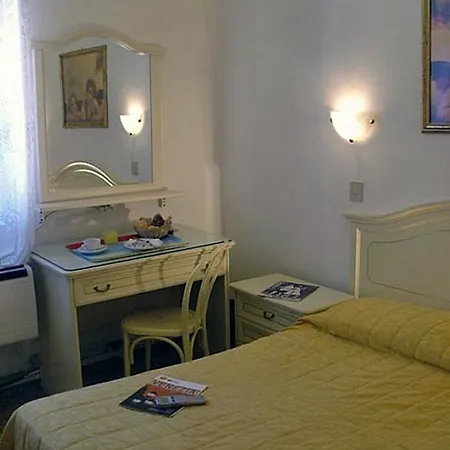 Otel Airone